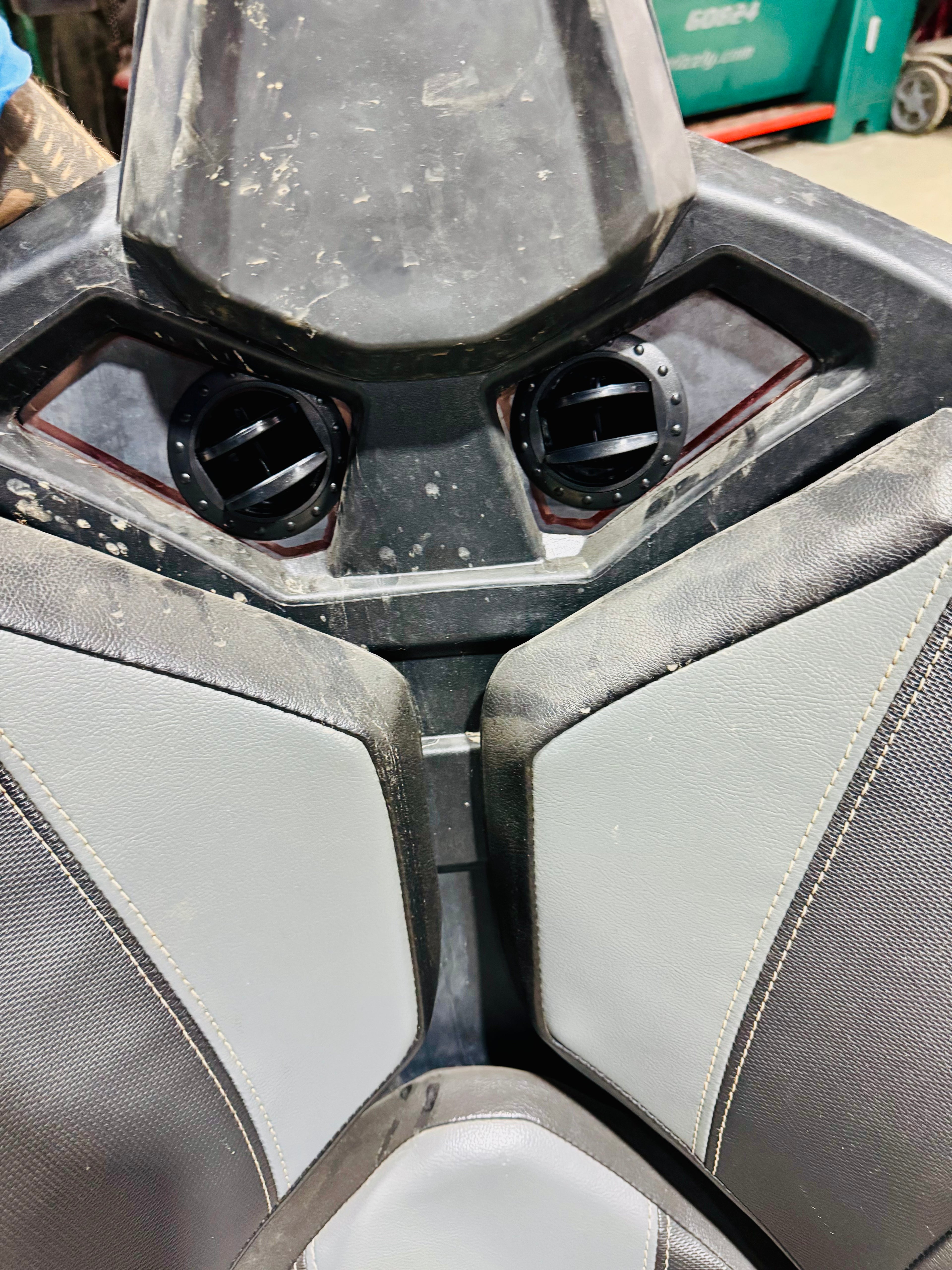 Rzr pro seat vent bracket for all pro models